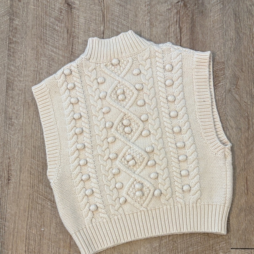 Wilfred Cream Cable & Bobble Knit Sleeveless Turtleneck - Picture 6 of 7